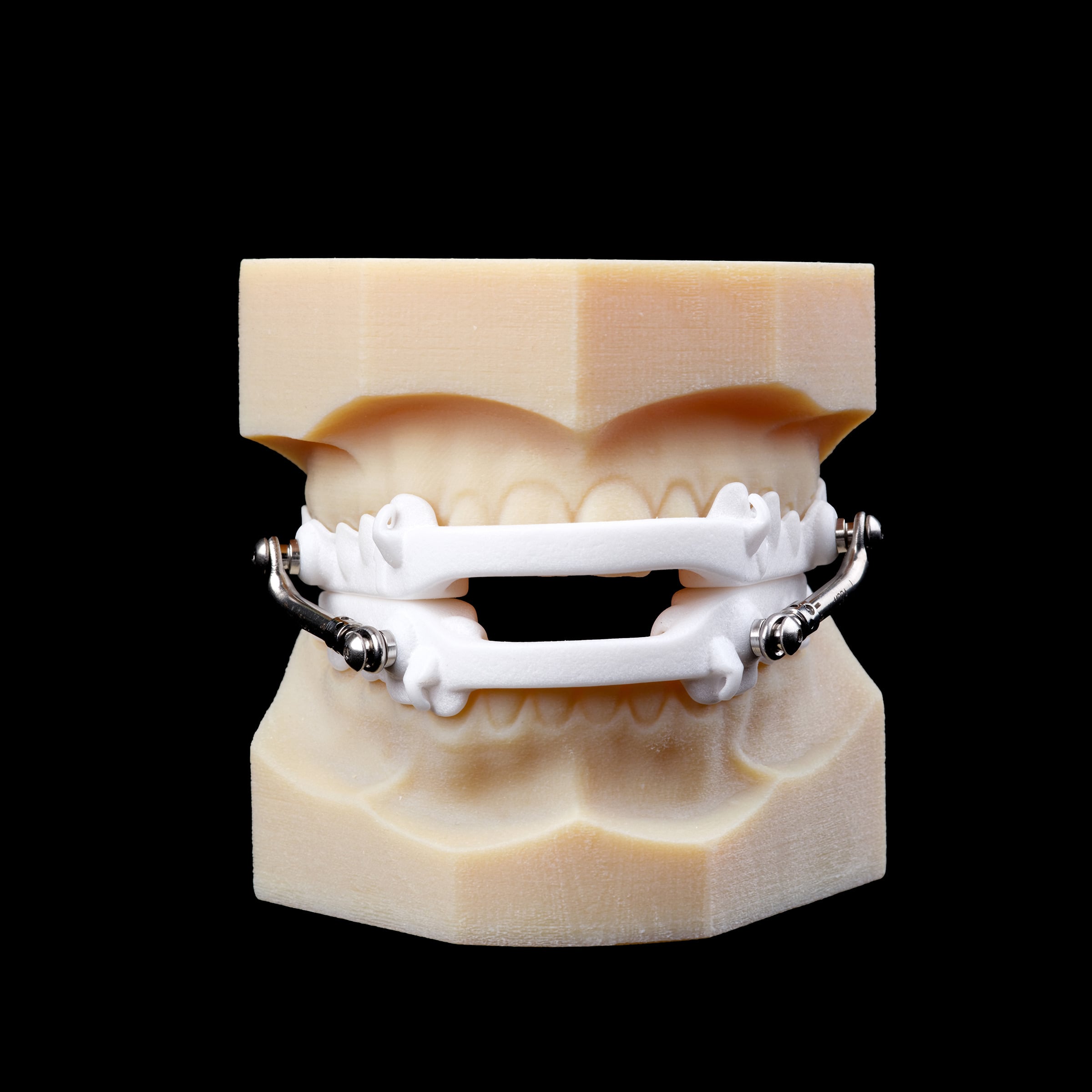 Nylon Sleep Herbst&reg; Appliance on model, front view