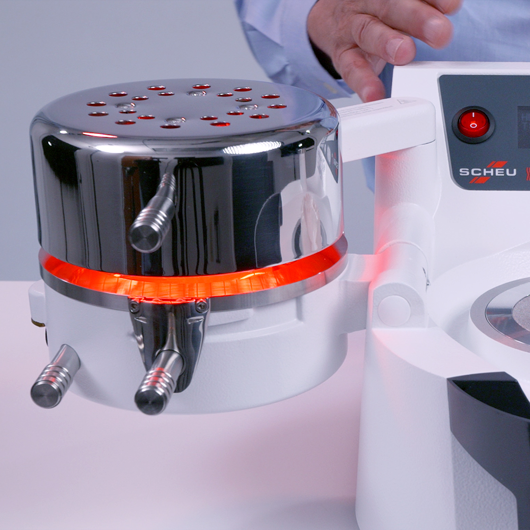 Medium closeup of heating element activated on MiniSTAR S® with Scan Technology